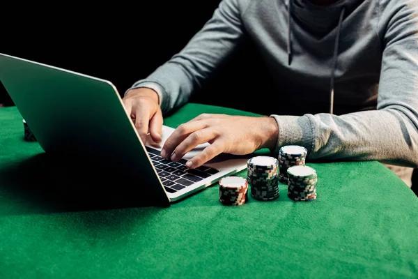 Understanding the Player Experience With idrpoker
